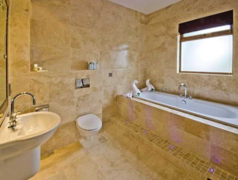 Ard Ri House Hotel Tuam Ngoại thất bức ảnh
