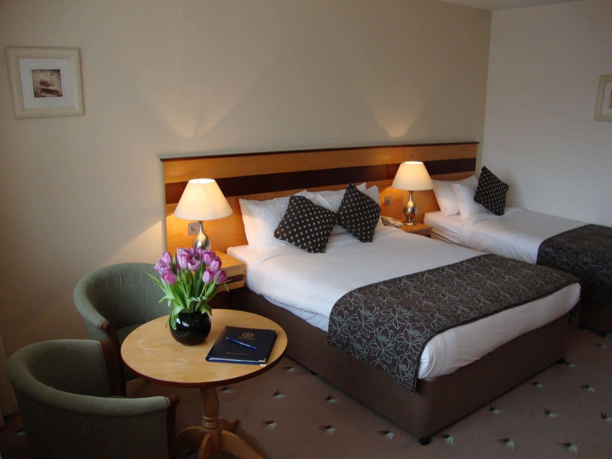Ard Ri House Hotel Tuam Ngoại thất bức ảnh